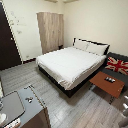 Fengchia Fun House Apartment Taichung Luaran gambar