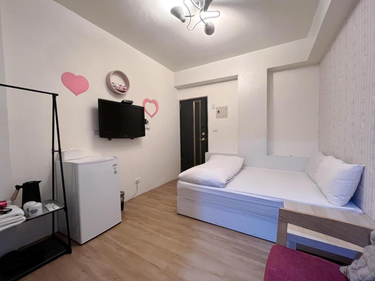 Fengchia Fun House Apartment Taichung Luaran gambar