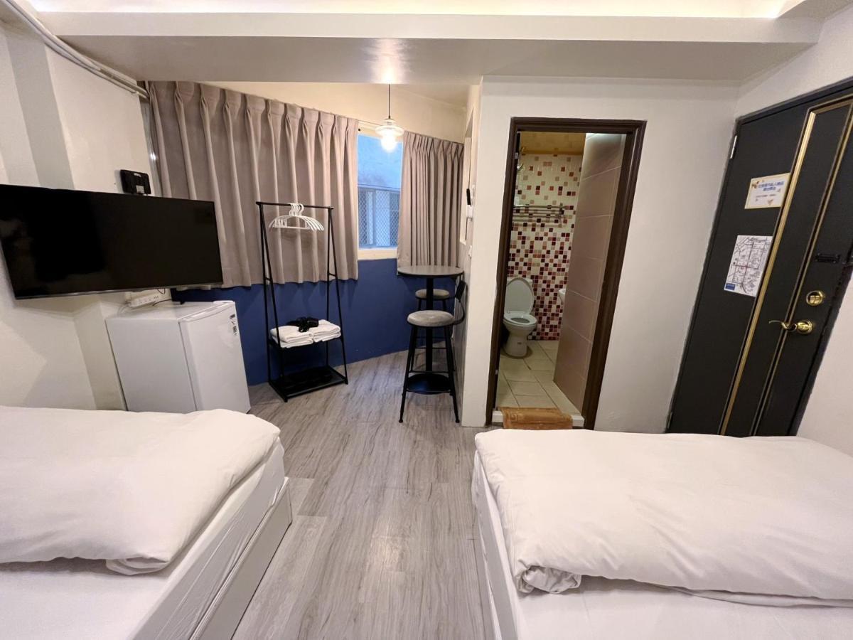 Fengchia Fun House Apartment Taichung Luaran gambar
