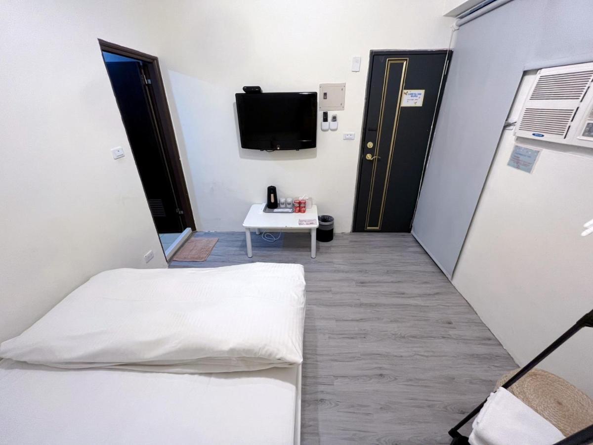 Fengchia Fun House Apartment Taichung Luaran gambar