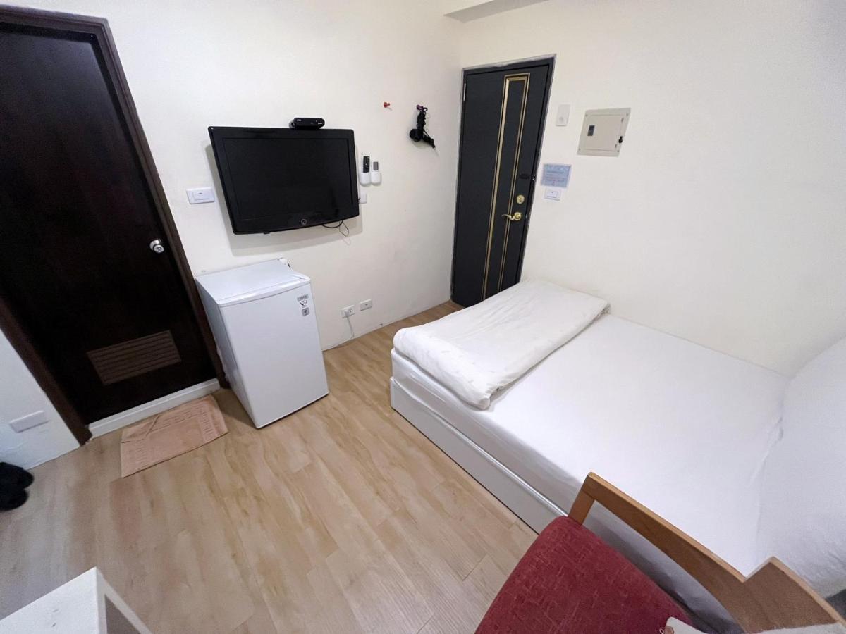 Fengchia Fun House Apartment Taichung Luaran gambar