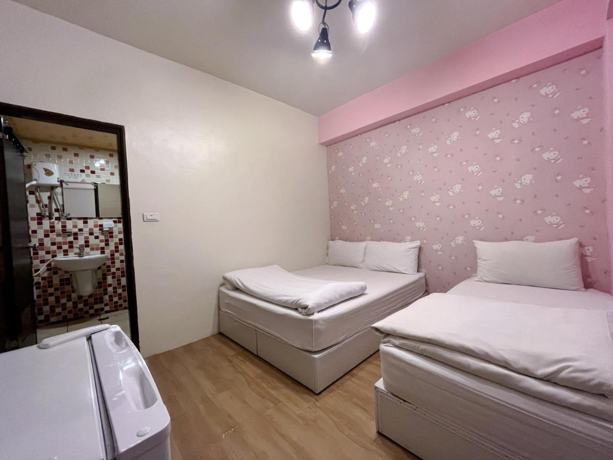 Fengchia Fun House Apartment Taichung Luaran gambar